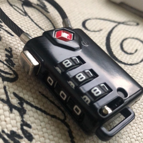 Bundle of 2 super quality no key Sentry Travel Locks - new, ready to use. - Picture 6 of 7